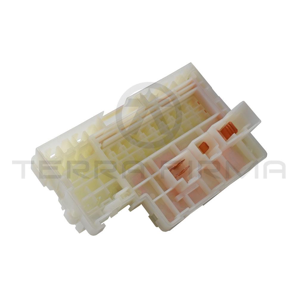 Nissan, Nissan Laurel C33 Fuse Block Assembly